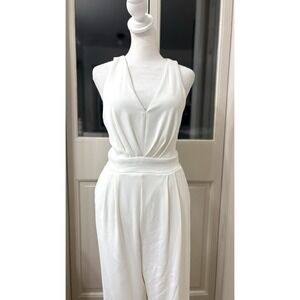 IBTOM CASTLE Sexy High-Waisted Halter White Jumpsuit Medium V-Neck Wide Leg